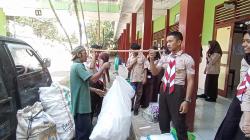 Siswa SMAN 1 Sigaluh Punya Cara Olah Sampah Jadi Rupiah