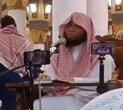 Ustaz Ariful Bahri Dipercaya Isi Kajian dalam Bahasa Indonesia di Masjid Nabawi, Dekat Pintu 19