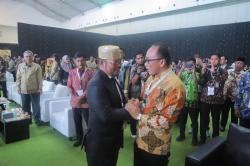Temui Mentan RI, Prof Zudan: Siap Suplai Bibit Kakao dan Kopi  ke Sulbar