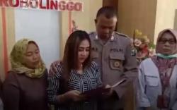 Suami Dicopot dari Jabatan, Luluk Nuril Seleb TikTok Bentak Siswi Magang Menangis Minta Maaf