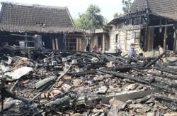 Korsleting Listrik, Empat Rumah Warga di Tanggungharjo Grobogan Terbakar