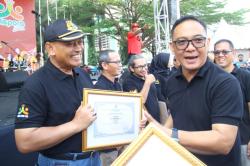 Dua Sosok Tokoh Tenis Lapangan Kabupaten Bogor Raih Haornas Award 2023