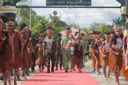 Kunker di Timika, Pangdam XVII/Cenderawasih Beri Pengarahan Kepada Prajurit, PNS dan Persit