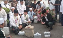 Capres-Cawapres Ini Ziarah ke Makam Sunan Ampel, Untuk Apa?