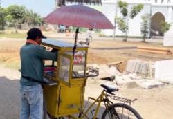 Masya Allah, Penjual Getuk Viral Putar Murrotal Al-Qur'an Sambil Keliling Jualan