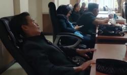 Tidur Saat Rapat Paripurna, Salah Seorang Anggota DPRD Kabupaten Pangandaran Dikecam Warga