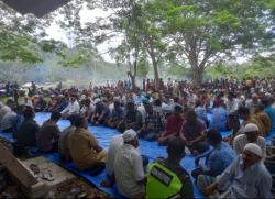 Ratusan Petani Gelar Kenduri Turun Sawah di Abah Lueng Irigasi Beuracan Pidie Jaya