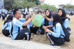 Budaya Menjaga Kebersihan, Ribuan Siswa Skansa Lakukan Aksi Lisamatong