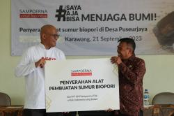 Berkolaborasi Kelola Air dan Sampah, Sampoerna Buat Biopori Bersama Warga Karawang