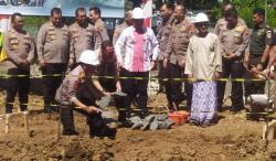 Mengenang Sosok Inspiratif Polisi, Kapolda Jateng Meletakkan Batu Pertama Monumen Hoegeng