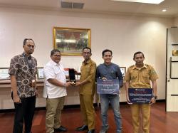 BI Beri Bantuan Berupa Bibit Bawang dan Prasarana Pariwisata di Takalar