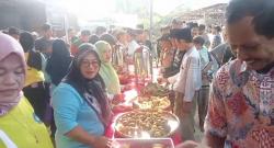 Tradisi Ngatir Warnai Peringatan Maulid Nabi Muhammad di Cipanas Lebak, Seperti Ini Kemeriahannya