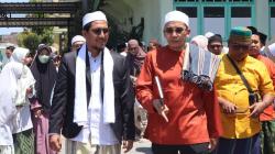 TGB Kedatangan Kiai Idror Putra Ulama NU Almagfurullah Maimoen Zubair ke Lombok