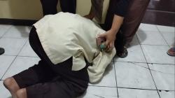 Diamankan Polisi Akibat Berkelahi, Pelajar di Pusakanagara Subang Bersimpuh di Kaki Orang Tua