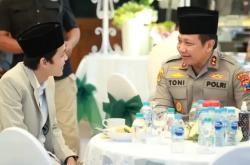 Hadirkan Gus Iqdam, Polda Jatim Lakukan Giat Pembinaan Rohani