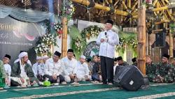 Pj Bupati Sumedang Ajak Warga Teladani Sifat dan Akhlak Rasulullah 