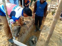 Mahasiswa IAIN SAS Babel Dirikan Tugu KKN di Dusun Pelepak Pute
