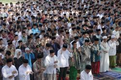 Cianjur Diguyur Hujan Pasca Capres Ganjar Pranowo Salat Istiqo Bersama Para Ulama Cianjur