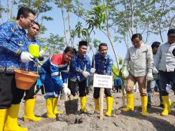 PEPC Bojonegoro Tanam 1000 Pohon untuk Kurangi Emisi Karbon