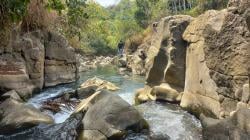 Bak Surga Tersembunyi, Wisata Sungai Leuwi Tonjong di Tasikmalaya Suguhkan Panorama Menakjubkan