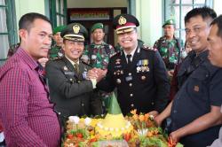 Dandim 1409/Gowa Dapat Surprise dari Kapolres Gowa di Hari Jadi TNI ke-78