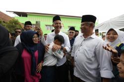 Momen Haru Siswa MTs NU Tasikmalaya Ingin Dijadikan Anak Angkat dan Minta Dipeluk Ganjar