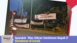 Spanduk 'Mas Gibran Gantinono Bapak E' Bertebaran di Gresik