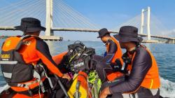 Berswafoto di Jembatan Bahteramas Kendari, Seorang Pemuda Jatuh ke Laut