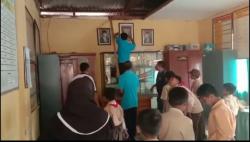 Diduga Rapuh dan Lapuk, Atap Bangunan Sekolah SD Negeri Ambruk