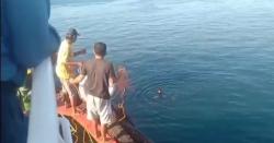 Dengar Suara Minta Tolong, Seorang Penumpang Kapal di Parepare Nekat Melompat ke Laut