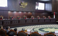 MK Tetapkan Batas Usia Capres-Cawapres Minimal 40 Tahun atau Pernah Jadi Kepala Daerah