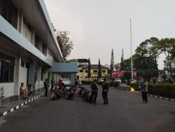 Polisi Ciduk Puluhan Preman di Garut