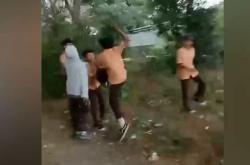 Video 2 Siswa SMP di Banyuwangi Duel Ditonton Kakak Kelas Viral, 1 Patah Tulang