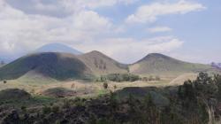 Bukit Teletubbies Kawah Wurung Bondowoso, Spot Wisata Apik di Kaldera Ijen Purba