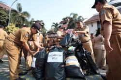 Kecamatan Beji Kumpulkan Puluhan Alat Bermain, Dukung Kota Depok Layak Anak