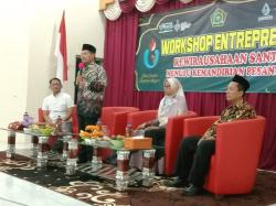 Kuatkan Pesantren, Kemenag Kabupaten Pekalongan Gelar Workhsop Entrepreneur untuk Para Santri