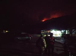 Gunung Papandayan Garut Terbakar