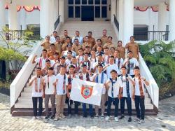 Di Sumba Timur Sekda Lepas Kontingen Persewa U-17, Dari Kediri Bupati Khristofel Resmikan Loka POM