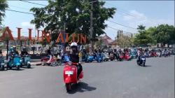 Jalin Kebersamaan Jelang Pemilu 2024, Polres Banjar Gelar NCS Bersama Komunitas Vespa dan Motor Tua