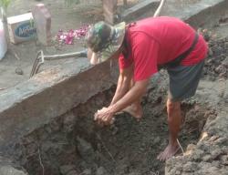 Pilu! Warga Perumahan Gardenia Meninggal Pemakaman Tertunda, Tak Miliki Lahan Makam