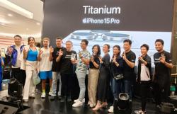 Blibli Midnight Launch, Serahkan iPhone 15 Series ke Pelanggan di Jakarta dan Surabaya