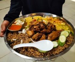 Sajikan Makanan Arab di Cirebon, Chefis Arabian Cafe & Resto Rayakan HUT ke-4 