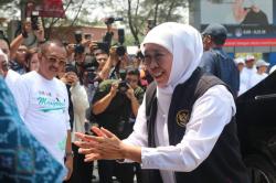 FKIJK Jawa Timur Hijaukan Pantai Surabaya, Begini Respon Gubernur Khofifah