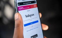 Cara Komentar Pakai GIF di Instagram, Biar Makin Seru!