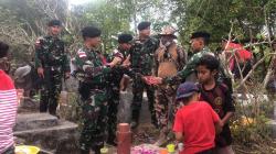 Danpos TNI Nelu Gandeng Polisi UPF Timor Leste Amankan Misa Arwah di Perbatasan Sunsea