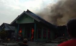 Satu Rumah Warga di Sindangbarang Cianjur Ludes Terbakar, Ini Penyebabnya