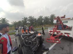 Kecelakaan di Tol Pekanbaru Akibat Supir Ngantuk , 2 Tewas