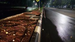 Proyek Drainase PUPR Dinilai Kurang Efektif, Diguyur Hujan Jalan Tegar Beriman Masih Tergenang