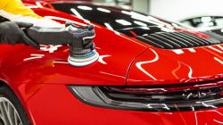 Jangan Asal Poles, Begini Tips Merawat Cat Bodi Mobil yang Benar