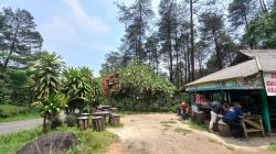 Rest Area Puncak Jahim yang Sejuk dan Mempesona, Bikin Betah Pengunjung